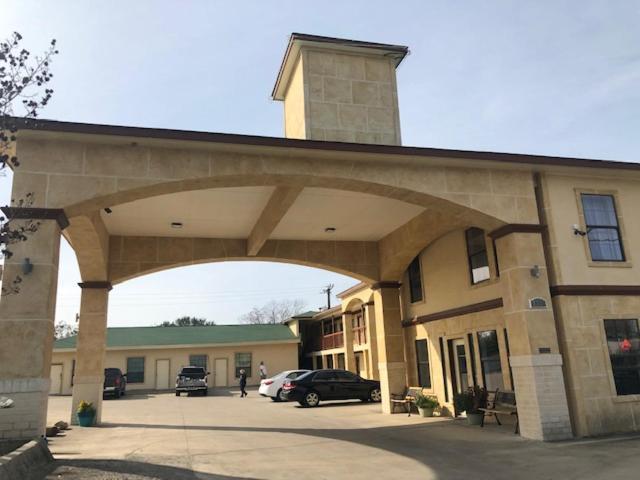 سان أنطونيو Pinn Road Inn And Suites Lackland Afb And Seaworld المظهر الخارجي الصورة