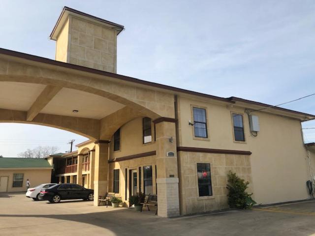 سان أنطونيو Pinn Road Inn And Suites Lackland Afb And Seaworld المظهر الخارجي الصورة