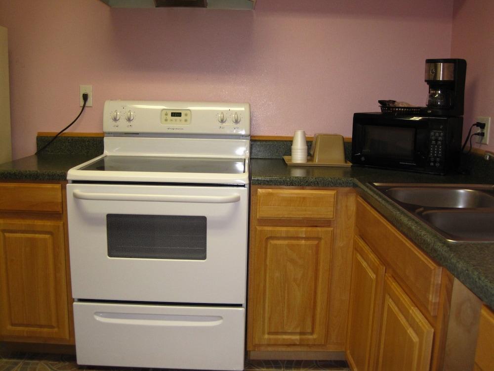 سان أنطونيو Pinn Road Inn And Suites Lackland Afb And Seaworld المظهر الخارجي الصورة